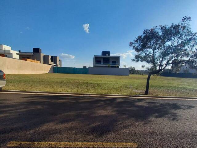 Terreno em condomínio para Venda em Bauru - 1