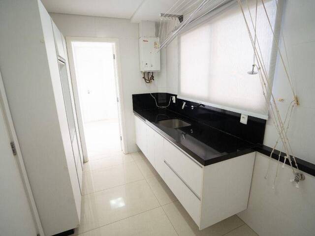 #123 - Apartamento para Venda em Bauru - SP